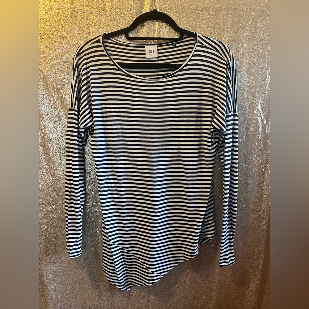 Cabi asymmetrical tee